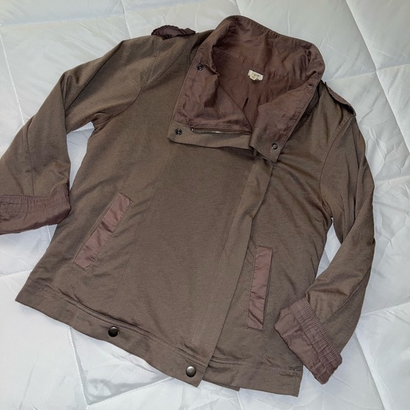 J. Crew Gray Beige Draped Lightweight Motorcycle Utility Jacket- size small - Picture 4 of 7